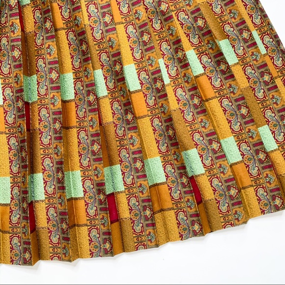 Vintage Double Print Pleated Mini Skirt, Size S - Picture 2 of 7